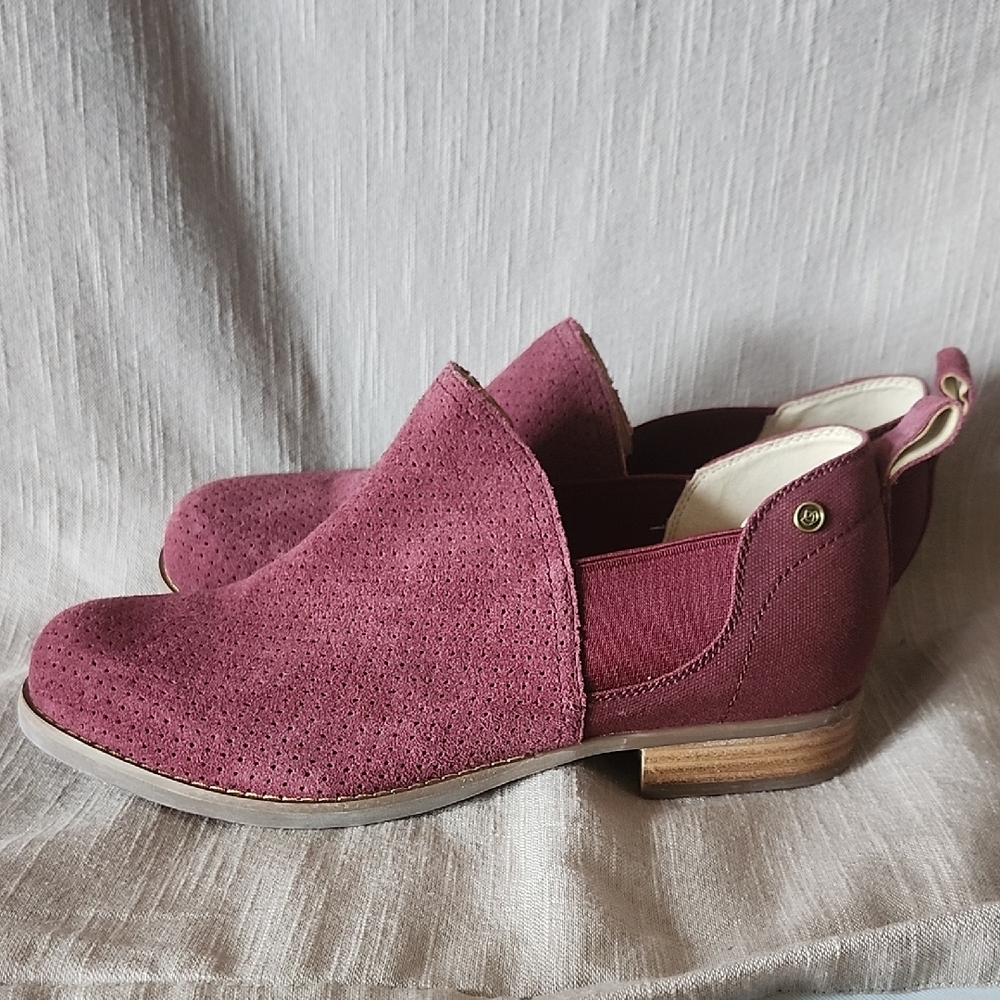 Elegant Burgundy Spenco Women's Loafers